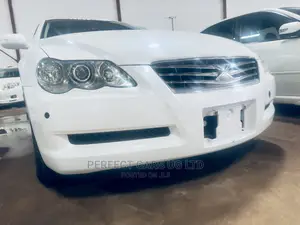 Toyota Mark X 2.5 AWD 2009 Off white