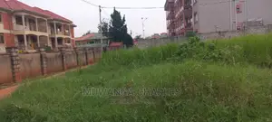 Plot's in Buwate on Quick Sale