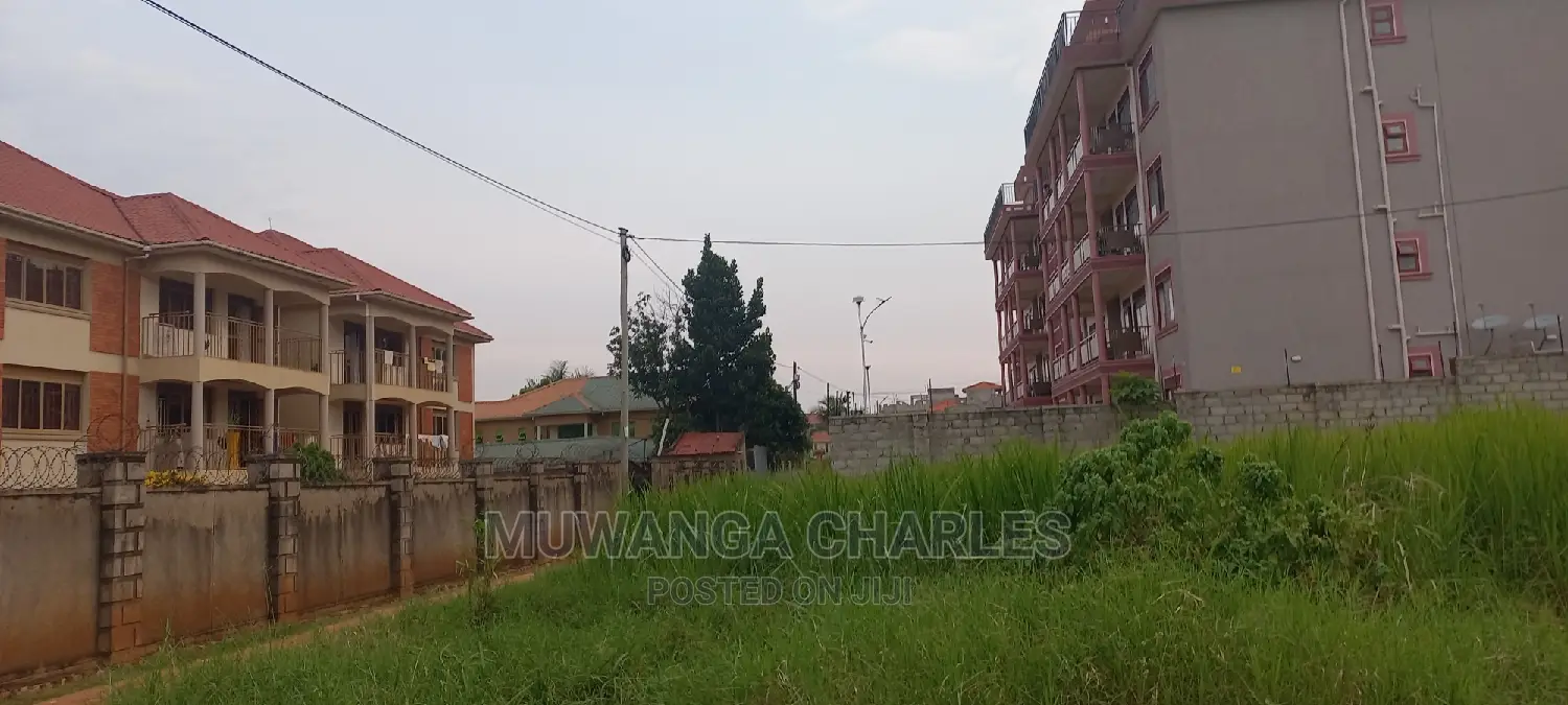 Plot's in Buwate on Quick Sale