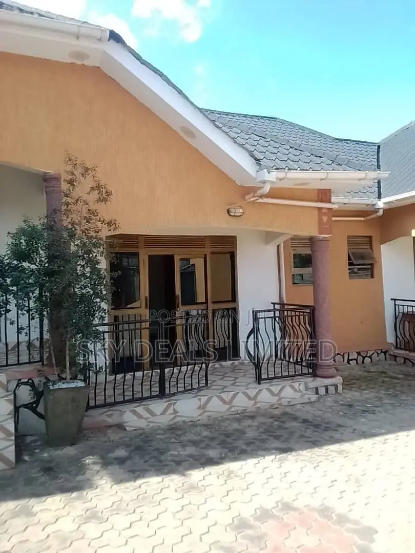 1bdrm Bungalow in Kisaasi, Nakawa for rent