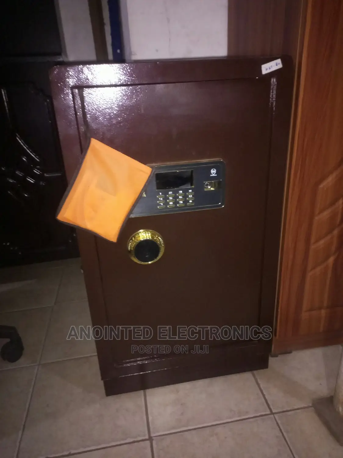 Safety Cash Box