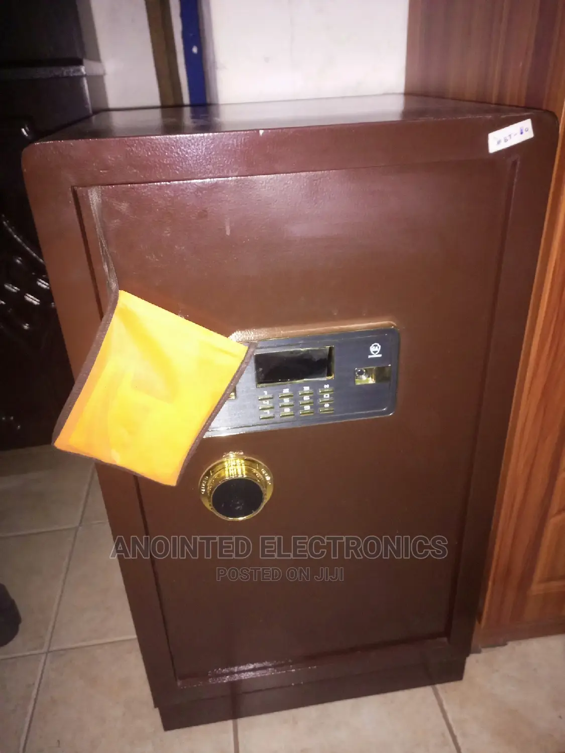 Safety Cash Box