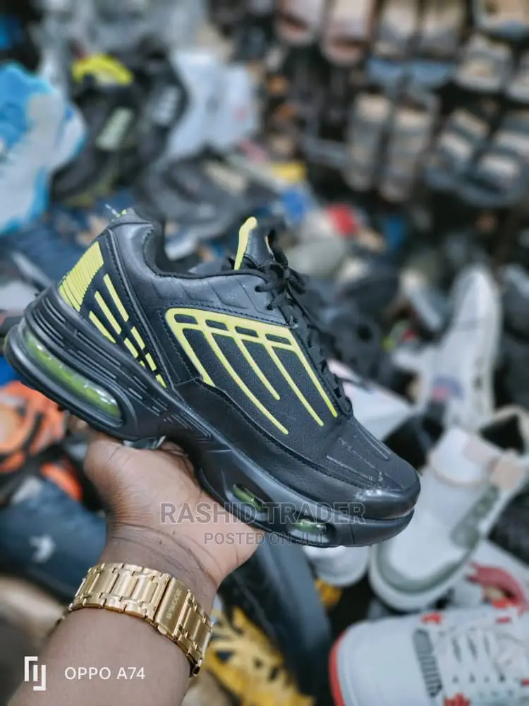 Excellent Sneakers
