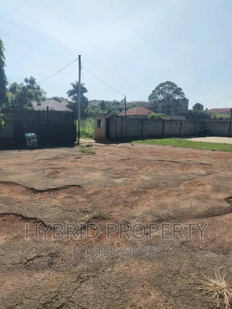 Prime Plot for Sale at Buwate in Kira Sub-County.