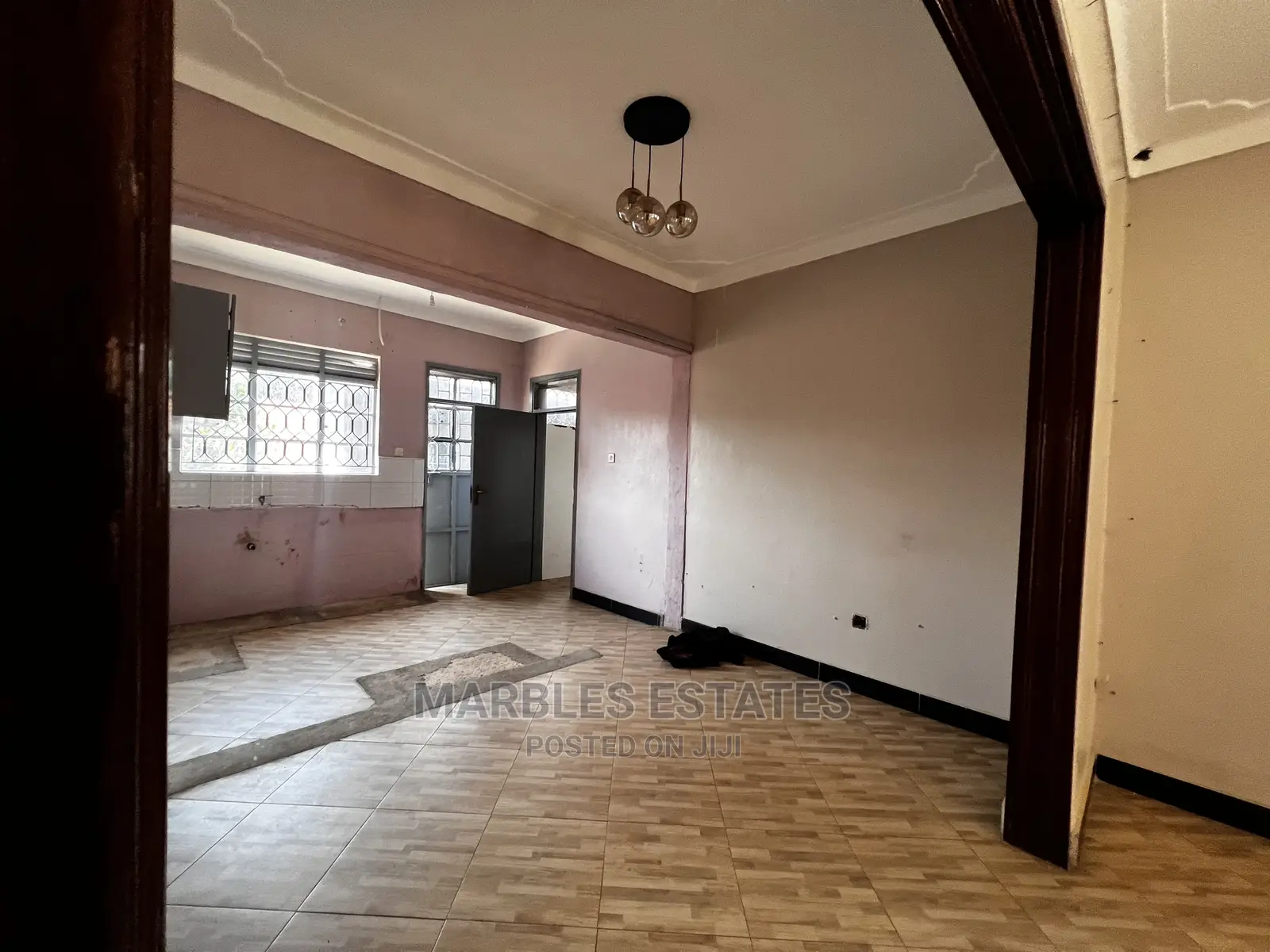 5bdrm Bungalow in Ntinda, Central Division for sale