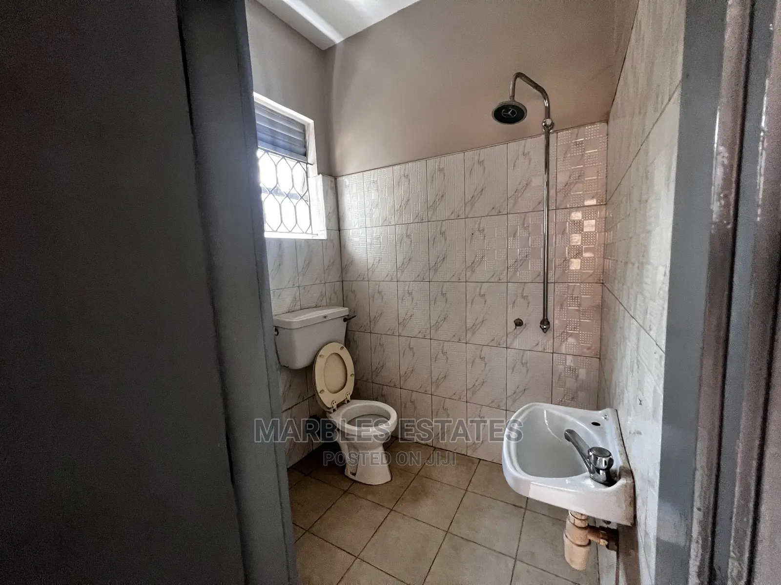 5bdrm Bungalow in Ntinda, Central Division for sale