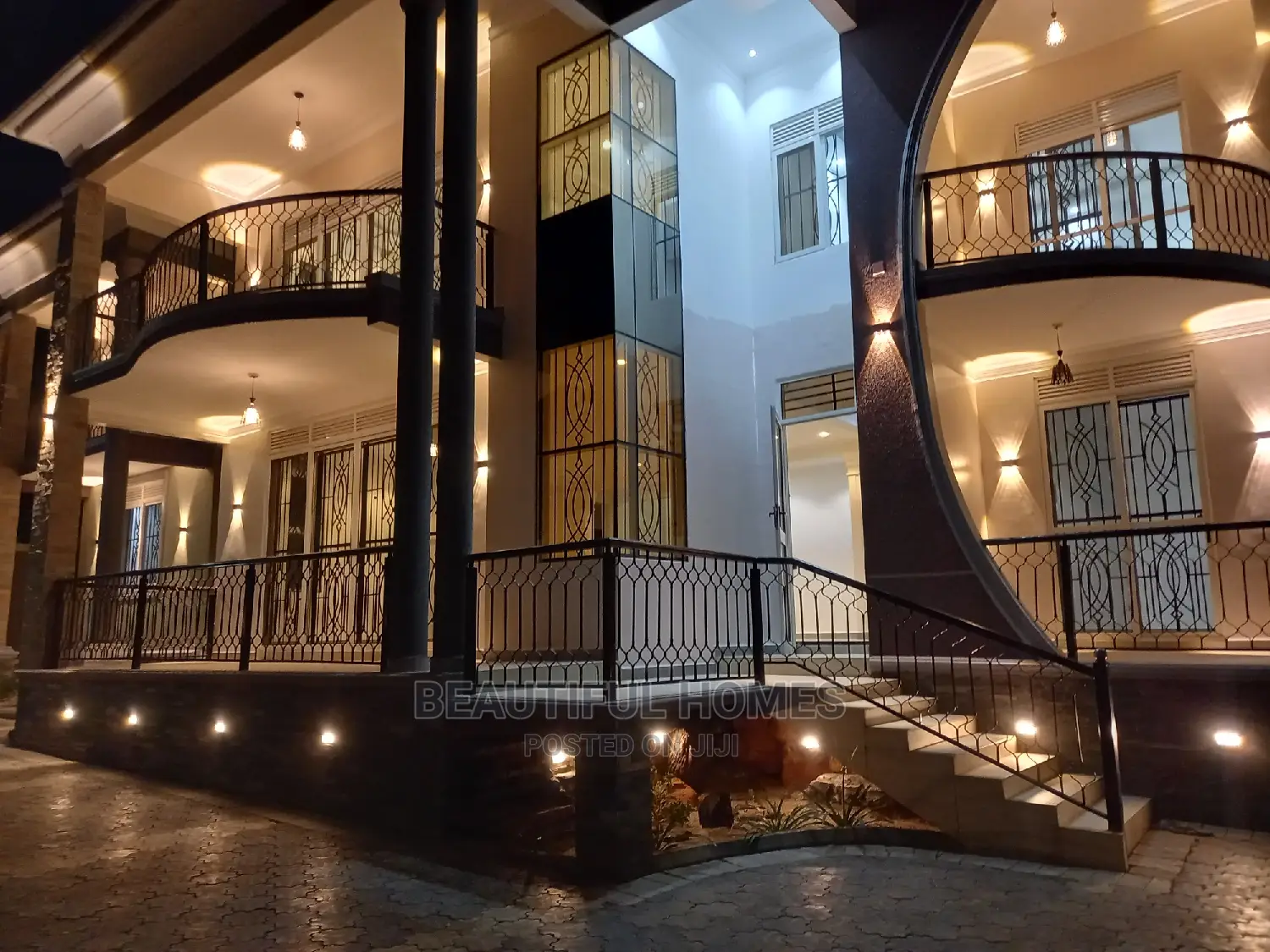 Furnished 6bdrm House in Kira for sale