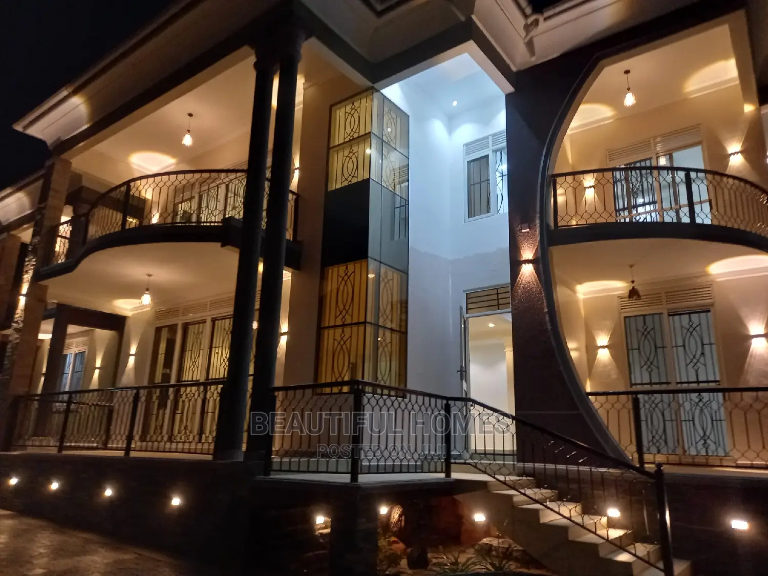 Furnished 6bdrm House in Kira for sale