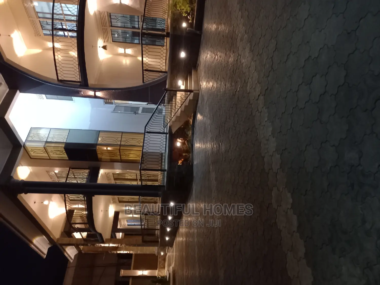 Furnished 6bdrm Mansion in Kira for sale