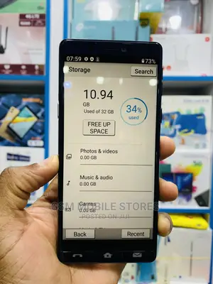 Sharp Aquos Sense SHV40 32 GB Black