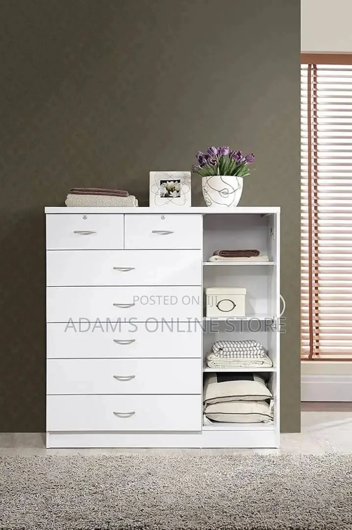 Cheers of Drawers/ Chest of Drawers/ Dresser
