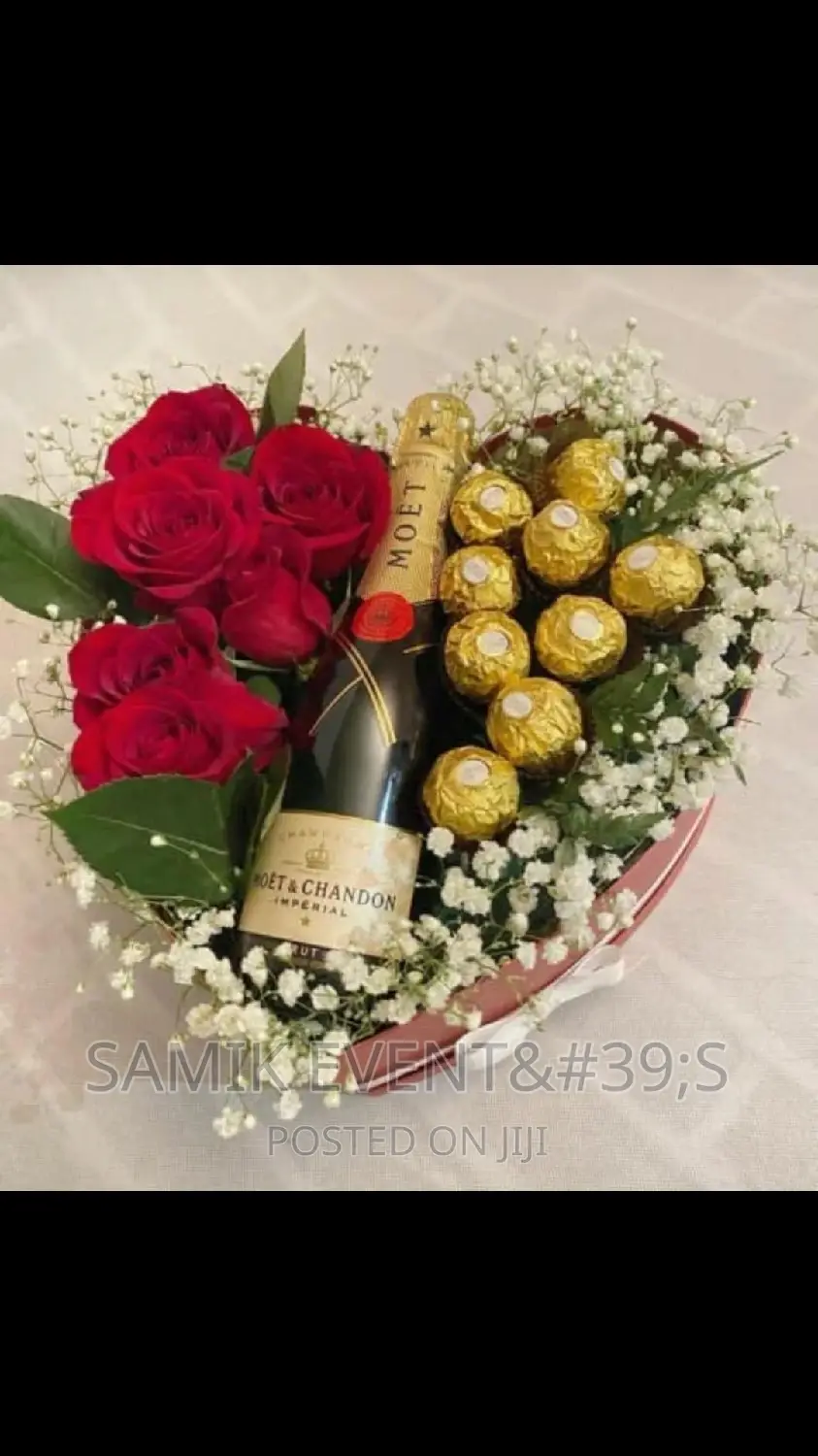 Flower Bouquets and Gift Hampers