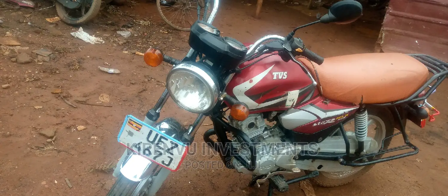 TVS HLX 125 2018 Red