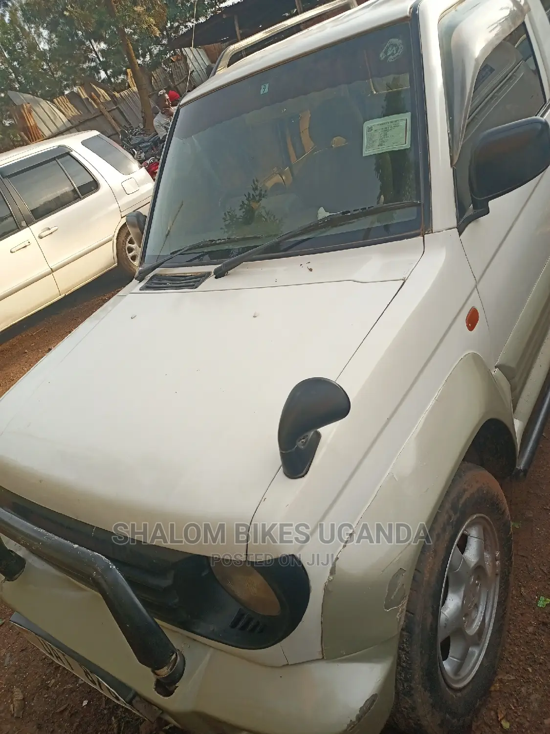 Mitsubishi Pajero 2005 White