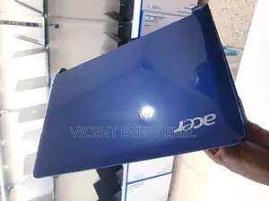 Laptop Acer Aspire One S1002 2GB Intel Atom HDD 256GB