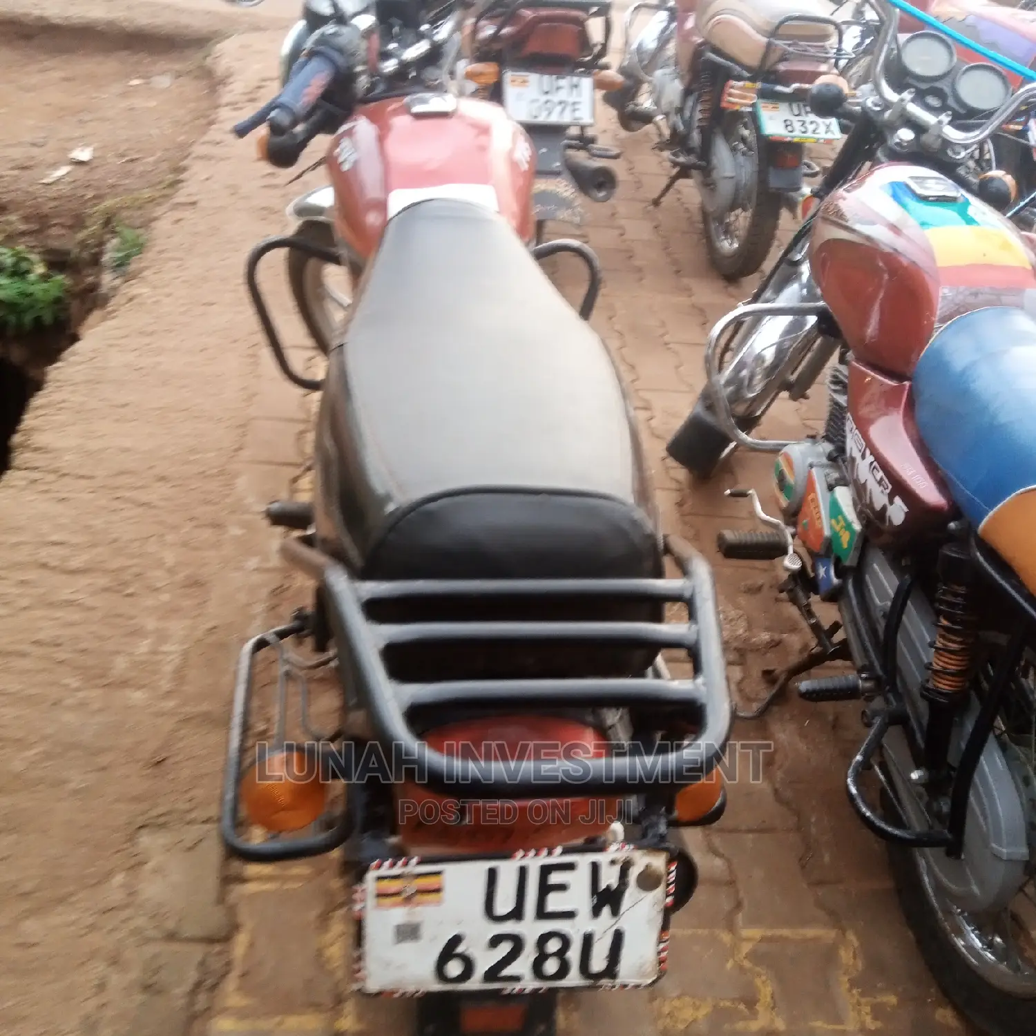 Bajaj Boxer 100 2018 Pink
