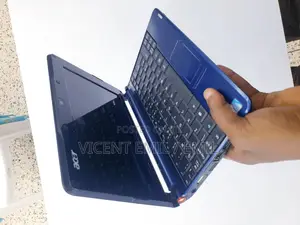 Laptop Acer Aspire One S1002 2GB Intel Atom HDD 256GB