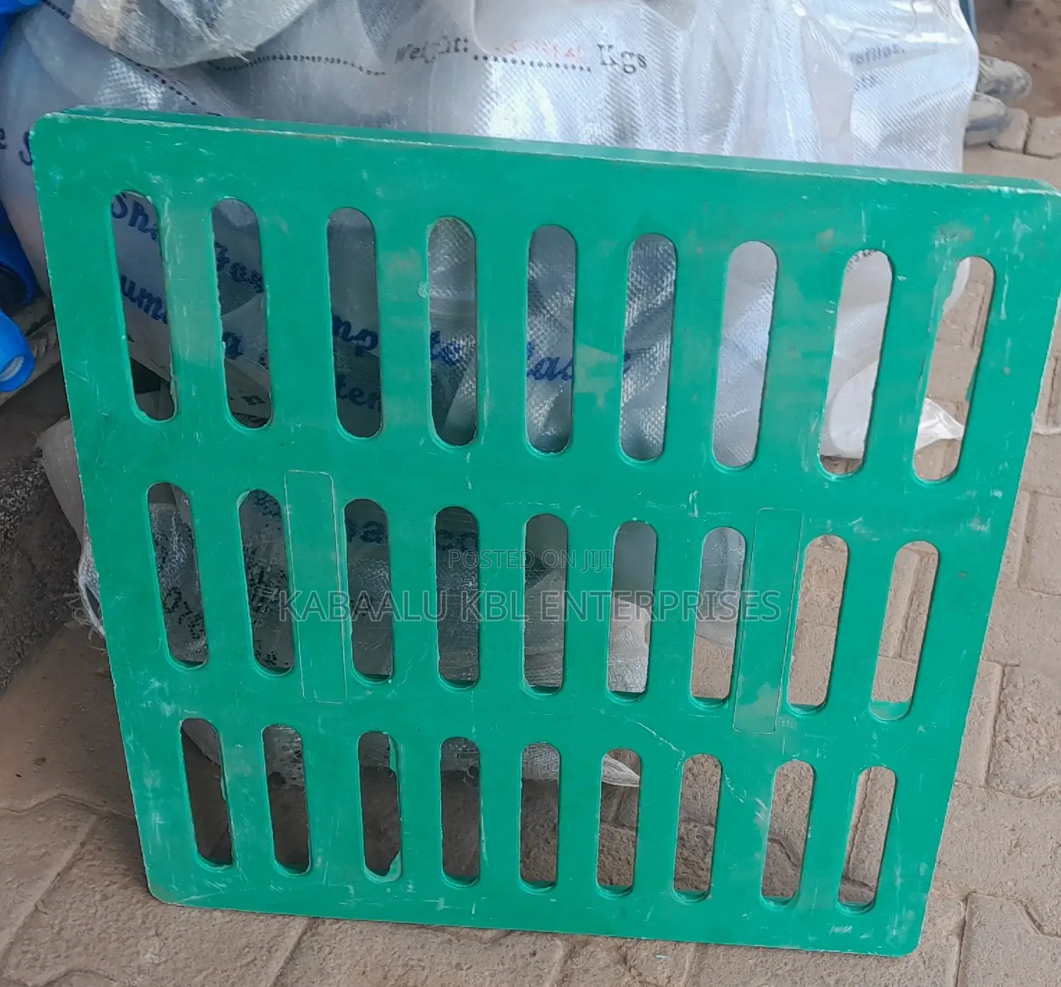 Frameless Manhole Covers (Green)With Holes 60×60