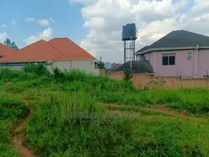 Plot's in Kungu on Quick Sale