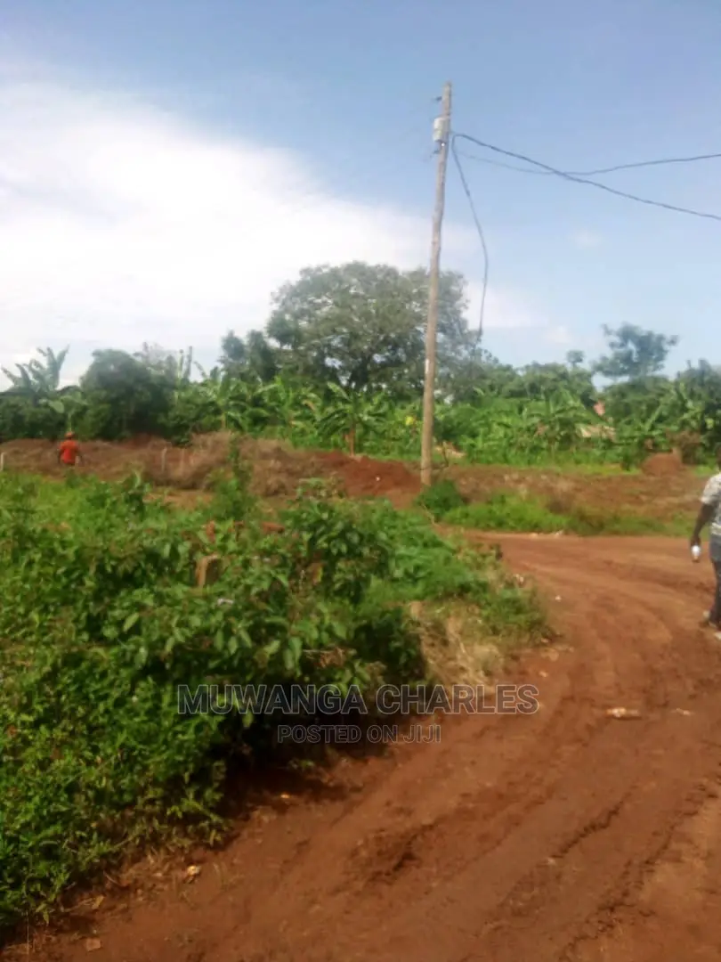 Plot's in Gayaza Kijabijo on Quick Sale