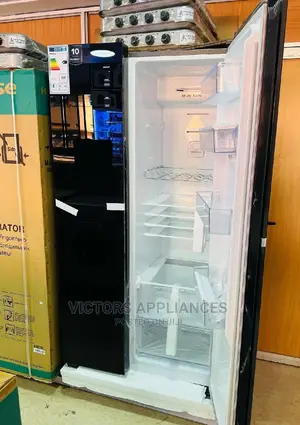 Hisense 670 Litres Black Side by Side Refrigerator