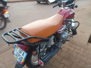 New TVS HLX 125 2019 Red