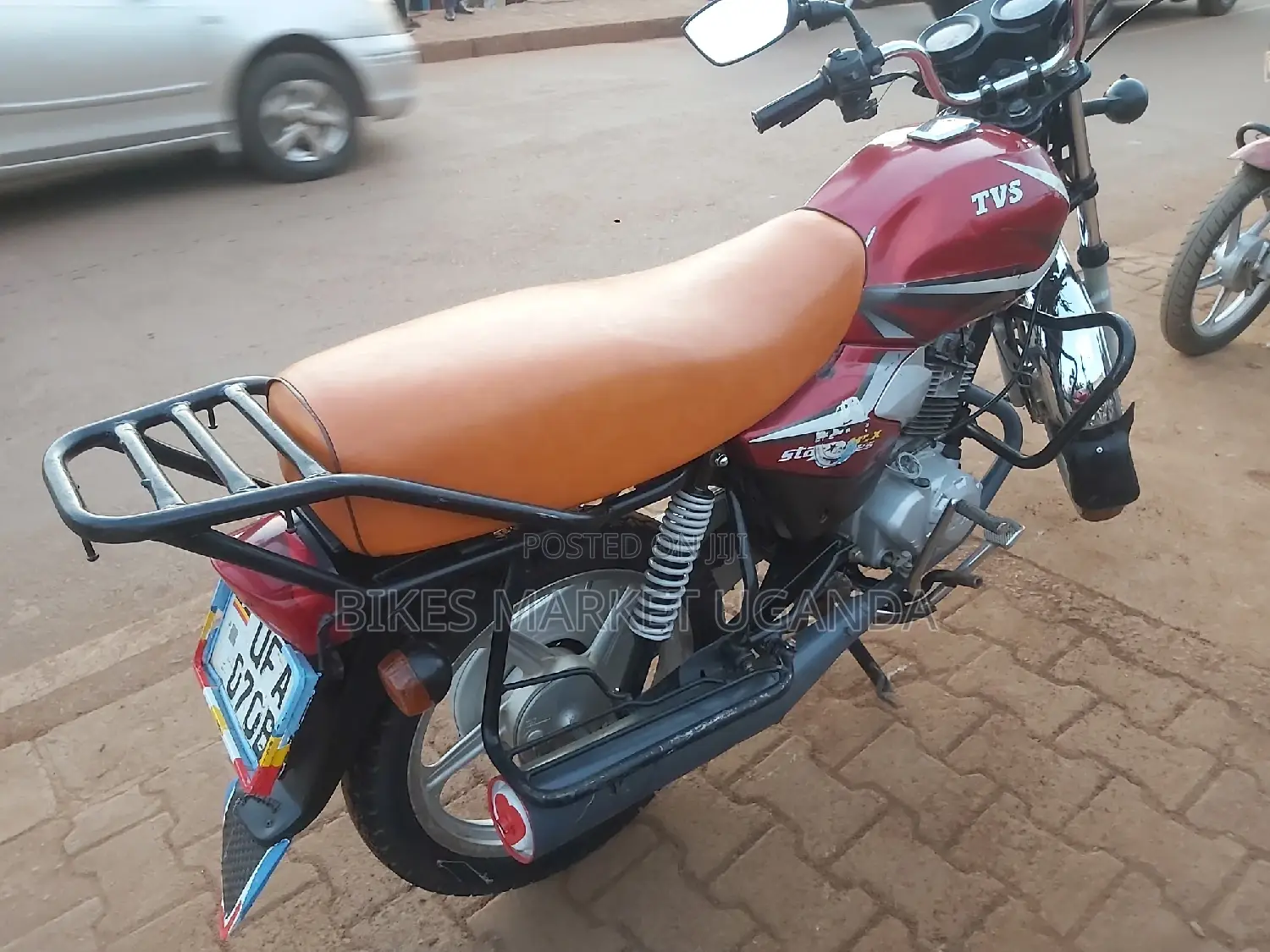 New TVS HLX 125 2019 Red