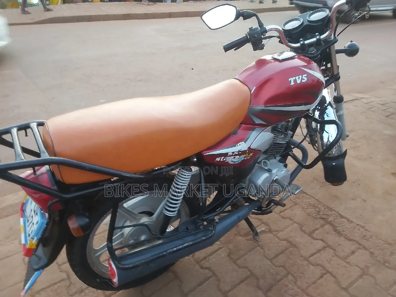 New TVS HLX 125 2019 Red