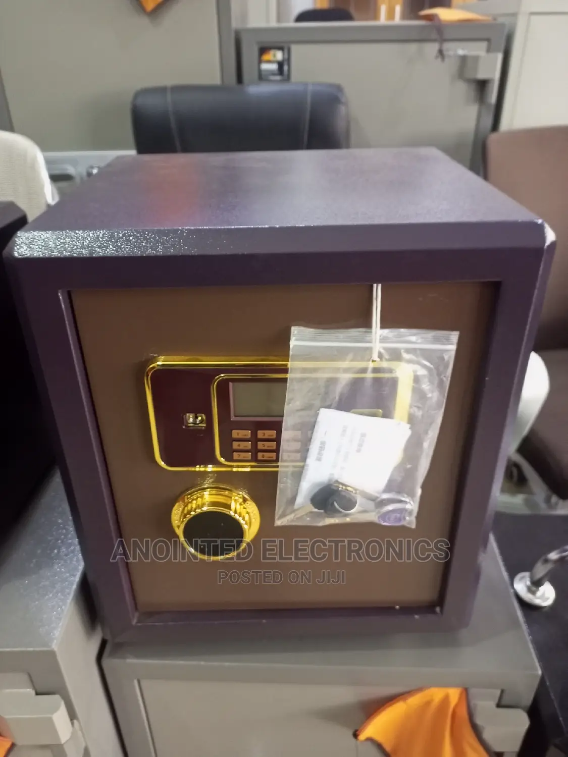 Safe Cash Box