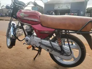 New Bajaj Boxer 100 2018 Red