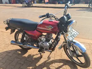 Bajaj Boxer 100 2009 Red