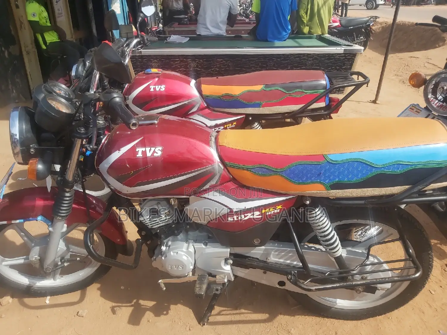 New TVS HLX 125 2022 Red