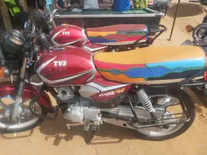 New TVS HLX 125 2022 Red