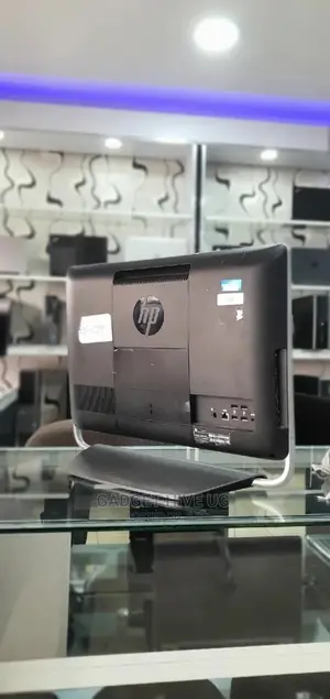 Desktop Computer HP Pavilion 24 8GB Intel Core I3 HDD 500GB
