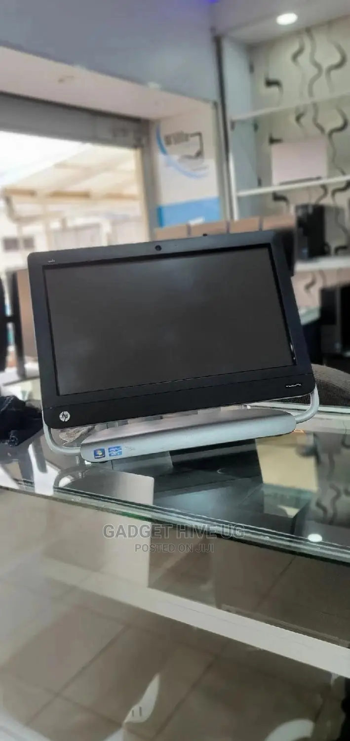 Desktop Computer HP Pavilion 24 8GB Intel Core I3 HDD 500GB