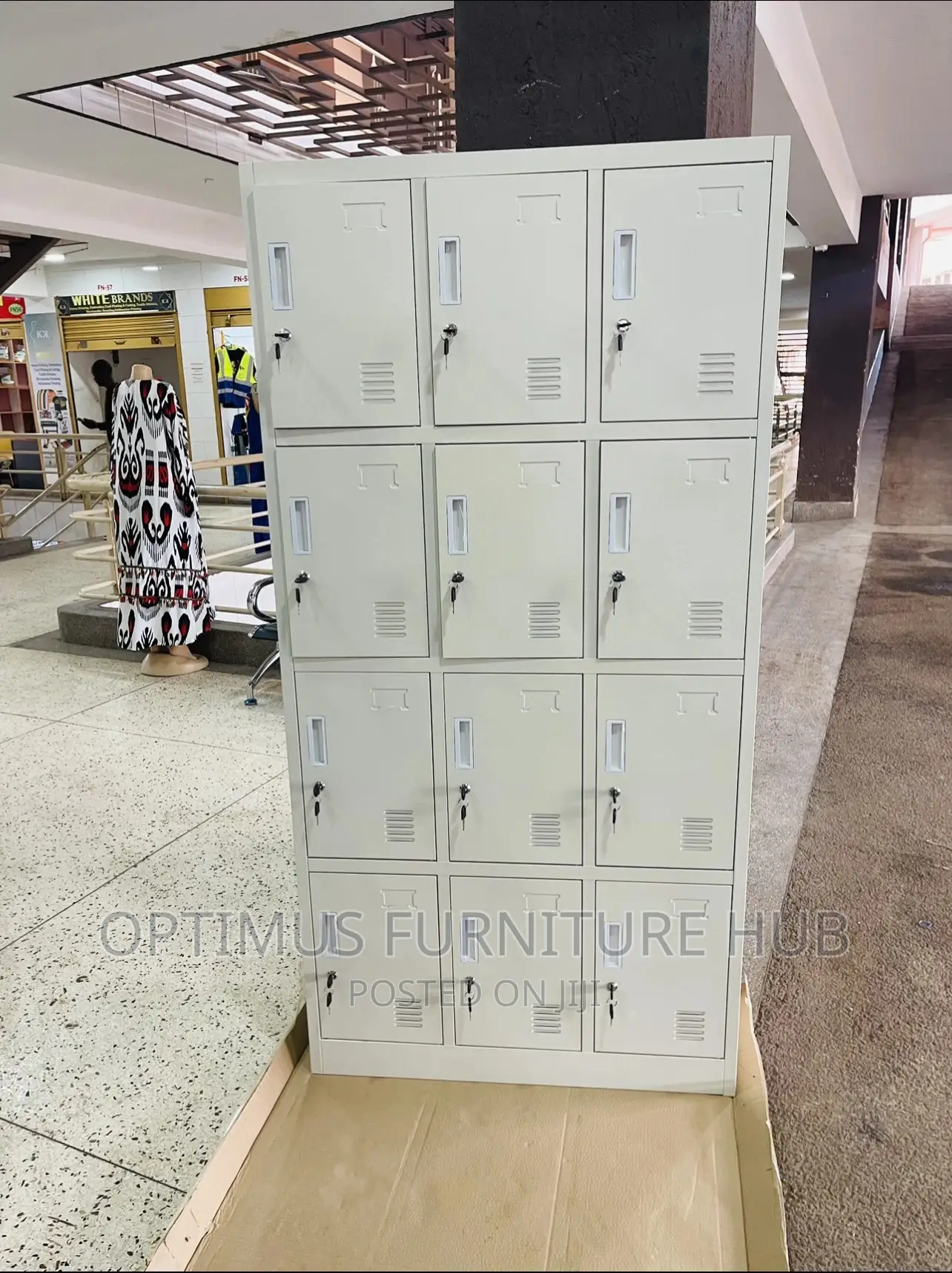 Locker (12 Compartments)