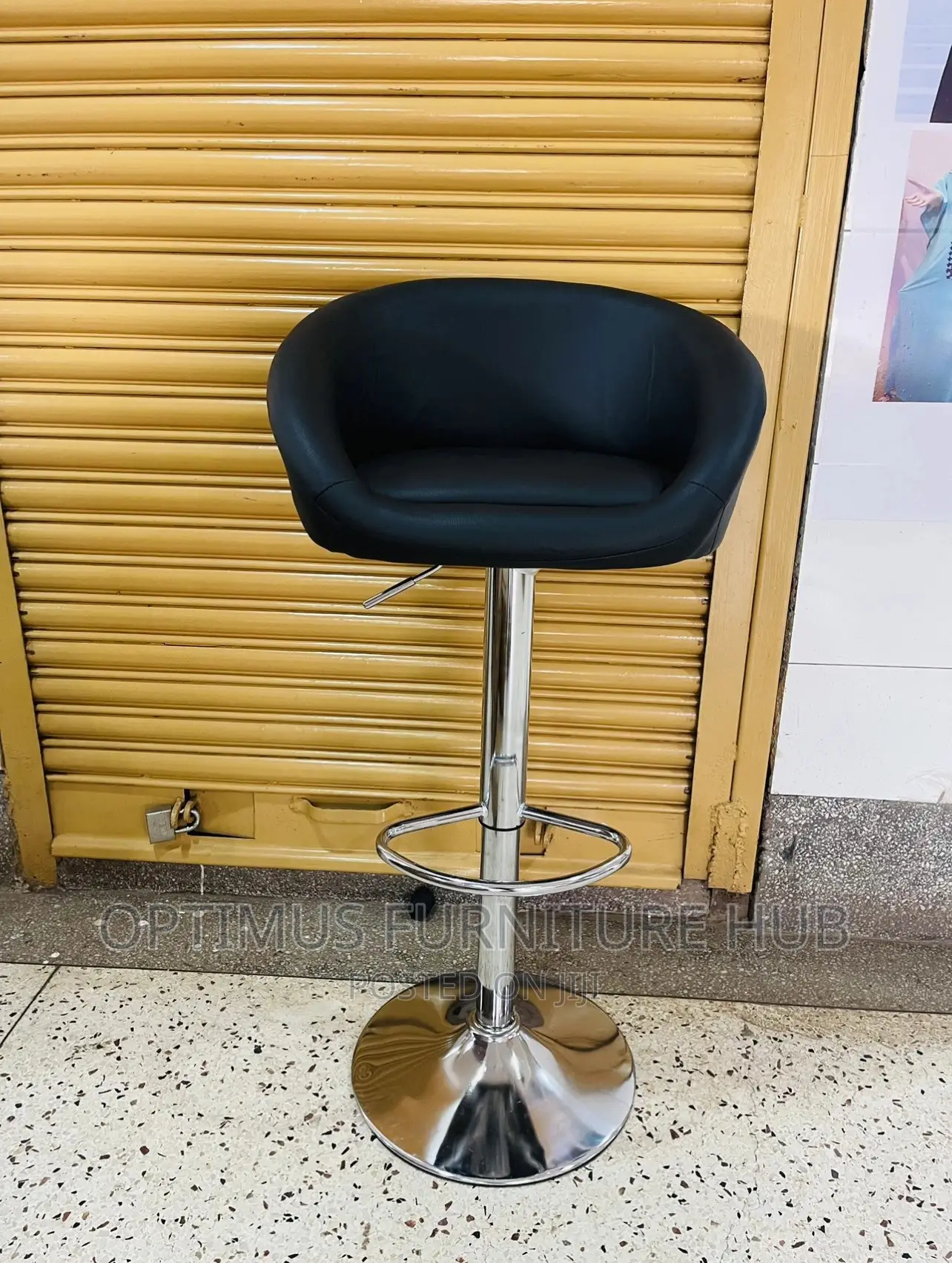 Bar Stool (Swivel)
