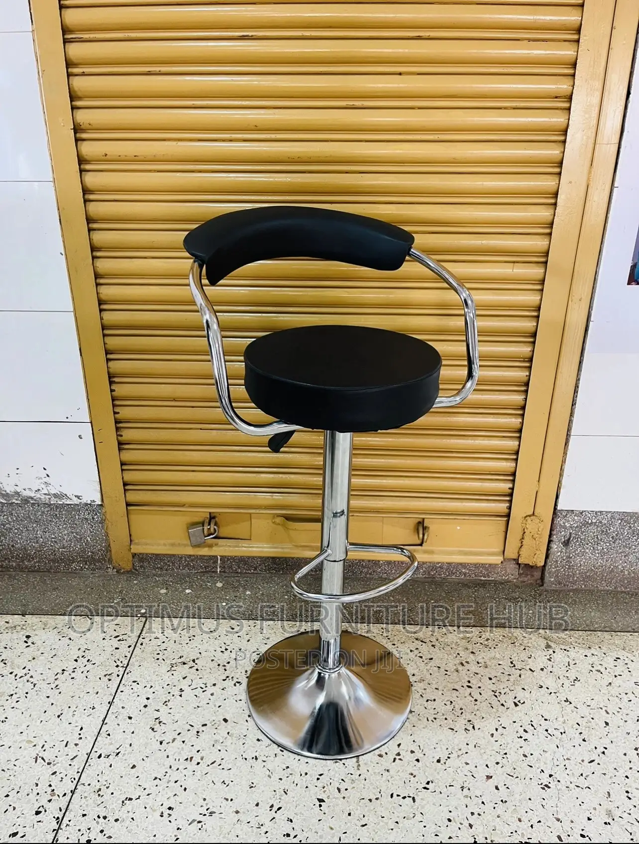 Bar Stool (Round)