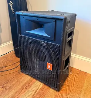 Pair of 15" JBL MR805 Series, PA Professional Speakers.