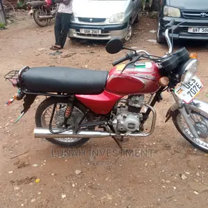Bajaj Boxer 100 2021 Red