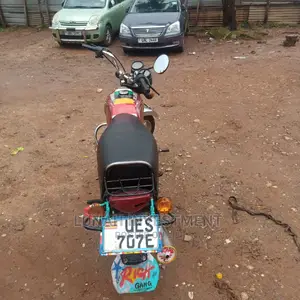 Bajaj Boxer 100 2021 Red