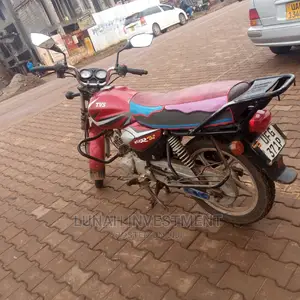 TVS HLX 125 2022 Red