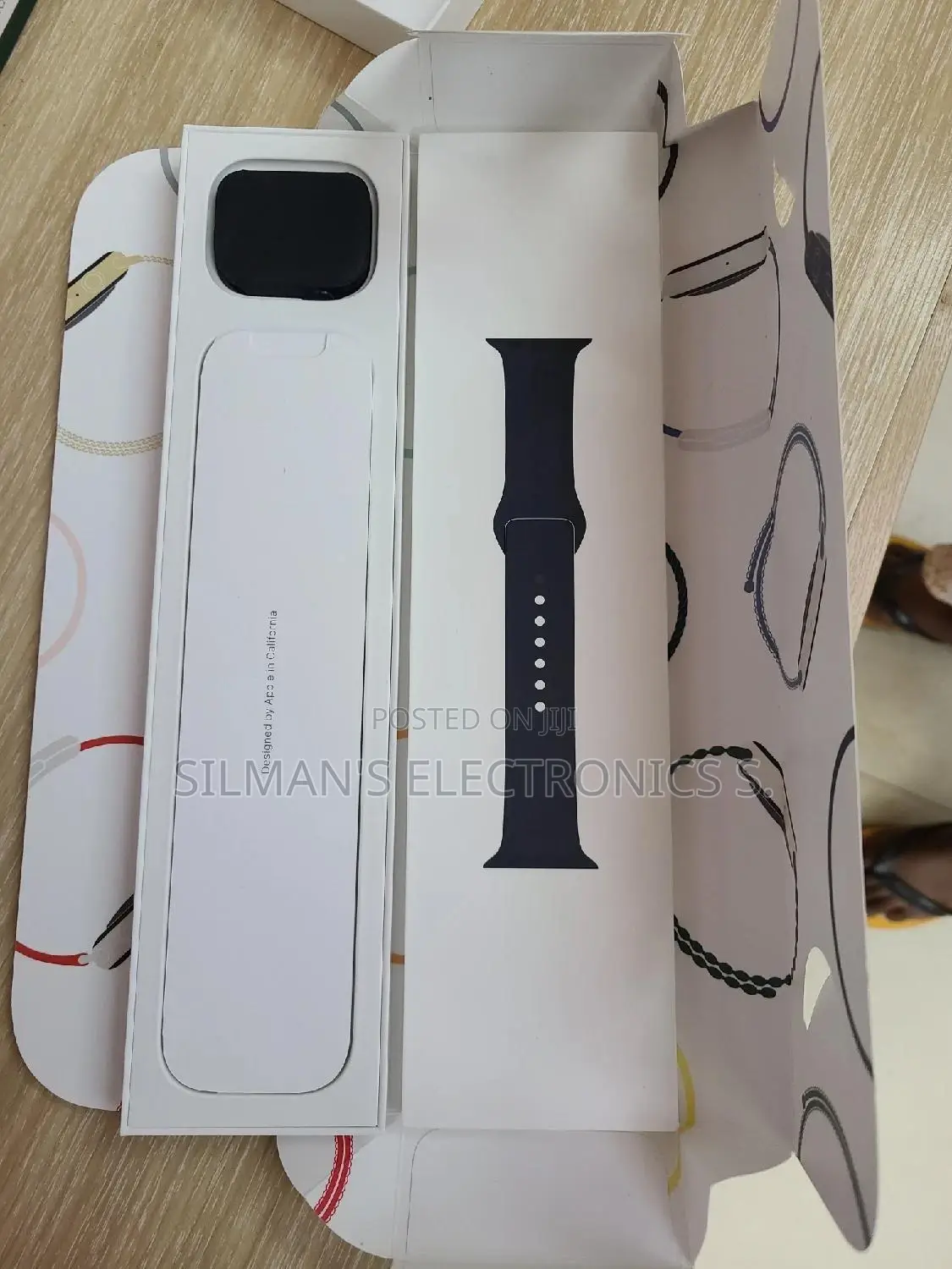 Broken Seal Apple Watch Series 8 45mm Midnight
