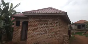 2bdrm House in Kawempe Kawanda, Central Division for sale
