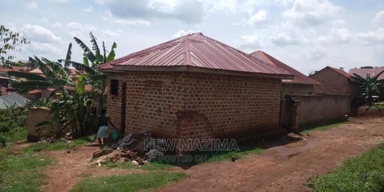 2bdrm House in Kawempe Kawanda, Central Division for sale