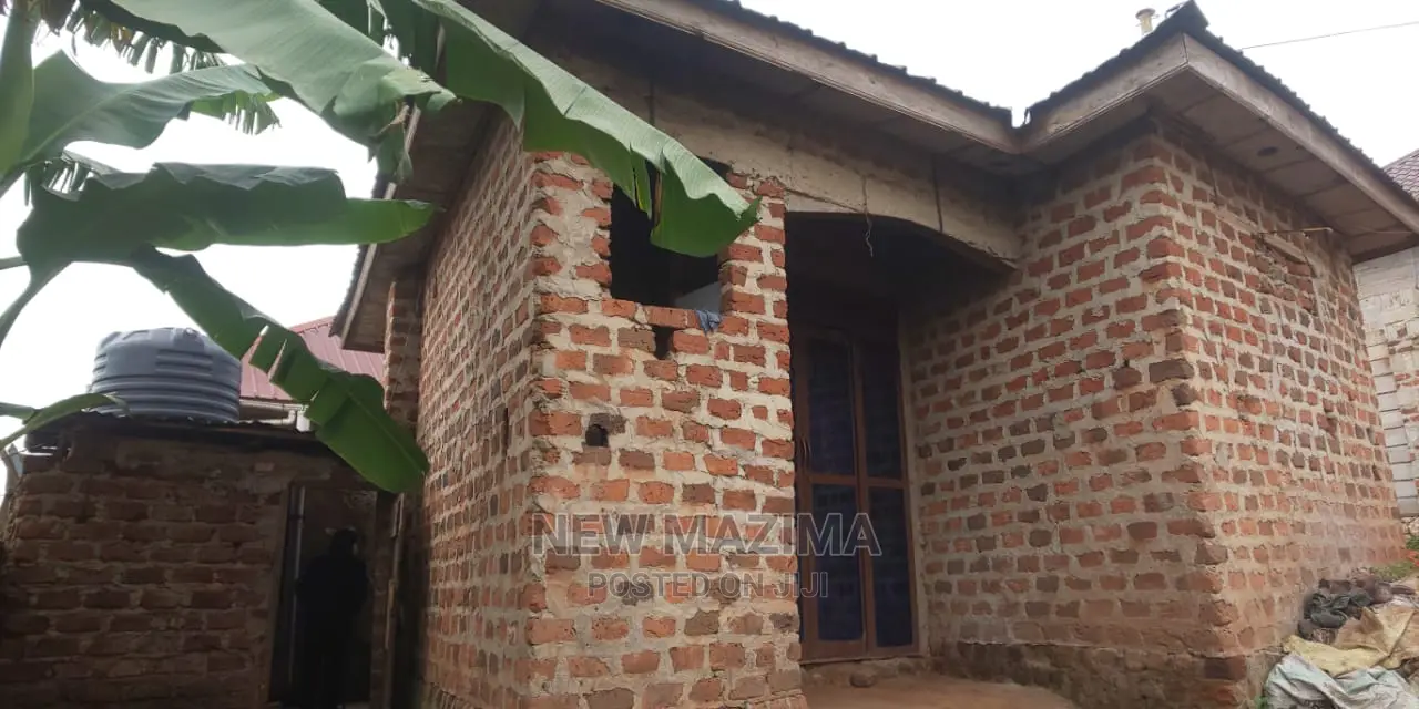 2bdrm House in Kawempe Kawanda, Central Division for sale
