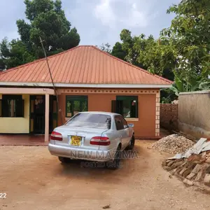 3bdrm House in Nabingo, Central Division for sale