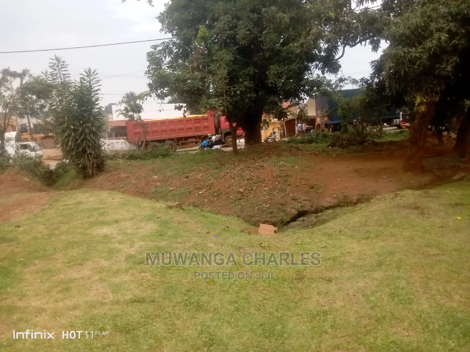 Commercial 1acre in Bweyogerere on Quick Sale