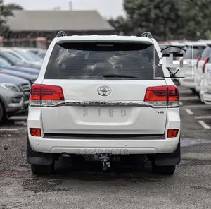 Toyota Land Cruiser 4.5 V8 DLX 2014 White