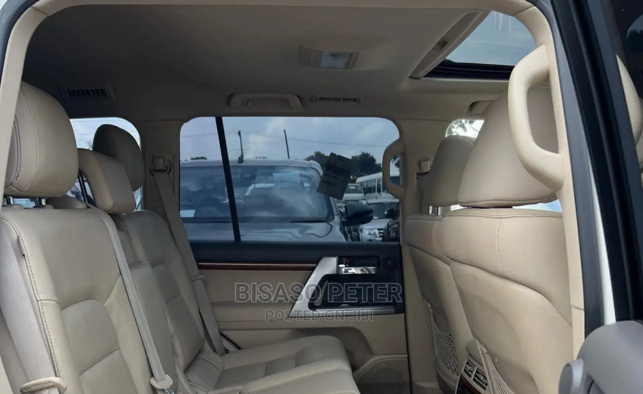 Toyota Land Cruiser 4.5 V8 DLX 2014 White